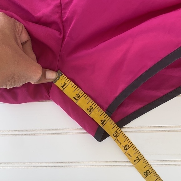 Pink Activewear shorts Size Large - Picture 10 of 10